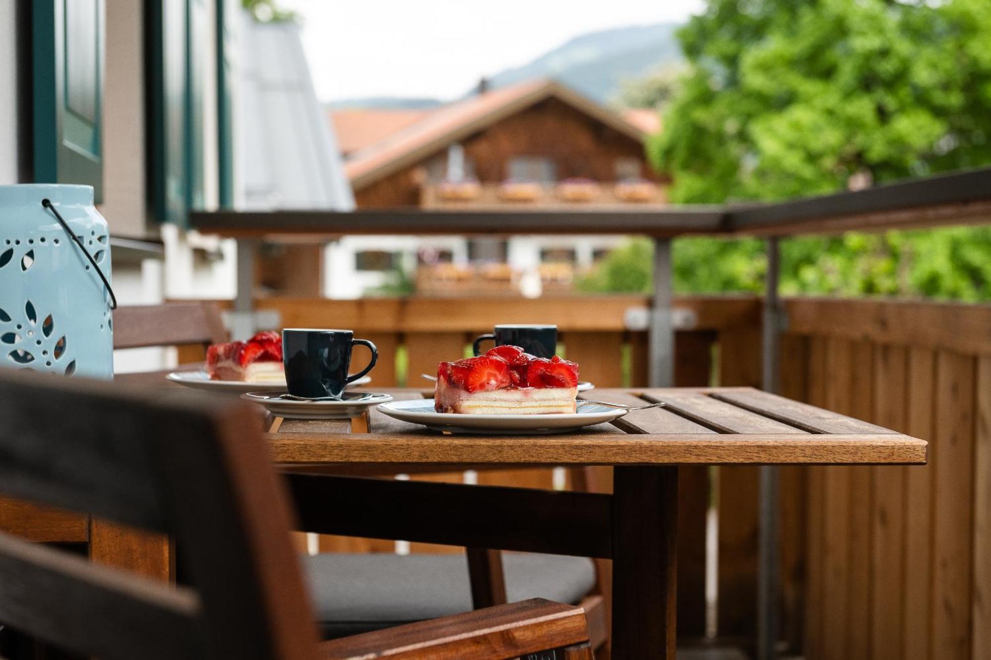 Ferienwohnungen Zober Am Muhlbach Oberammergau Exterior photo